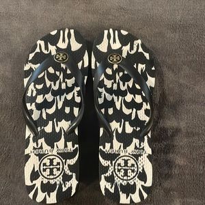 Tory Burch Thin Flip Flop